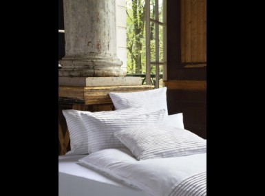 Vorschaubild christian fischbacher noble pleats