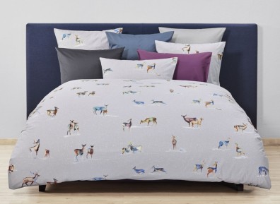 Christian Fischbacher Bettwäsche Its snowing my deer Satin grau